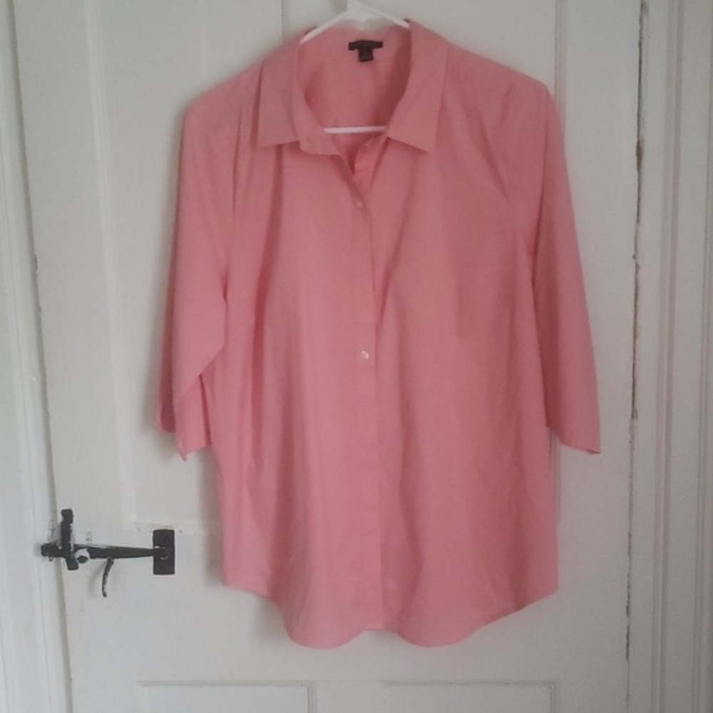 Ann Taylor Peach 3/4 sleeve button up shirt